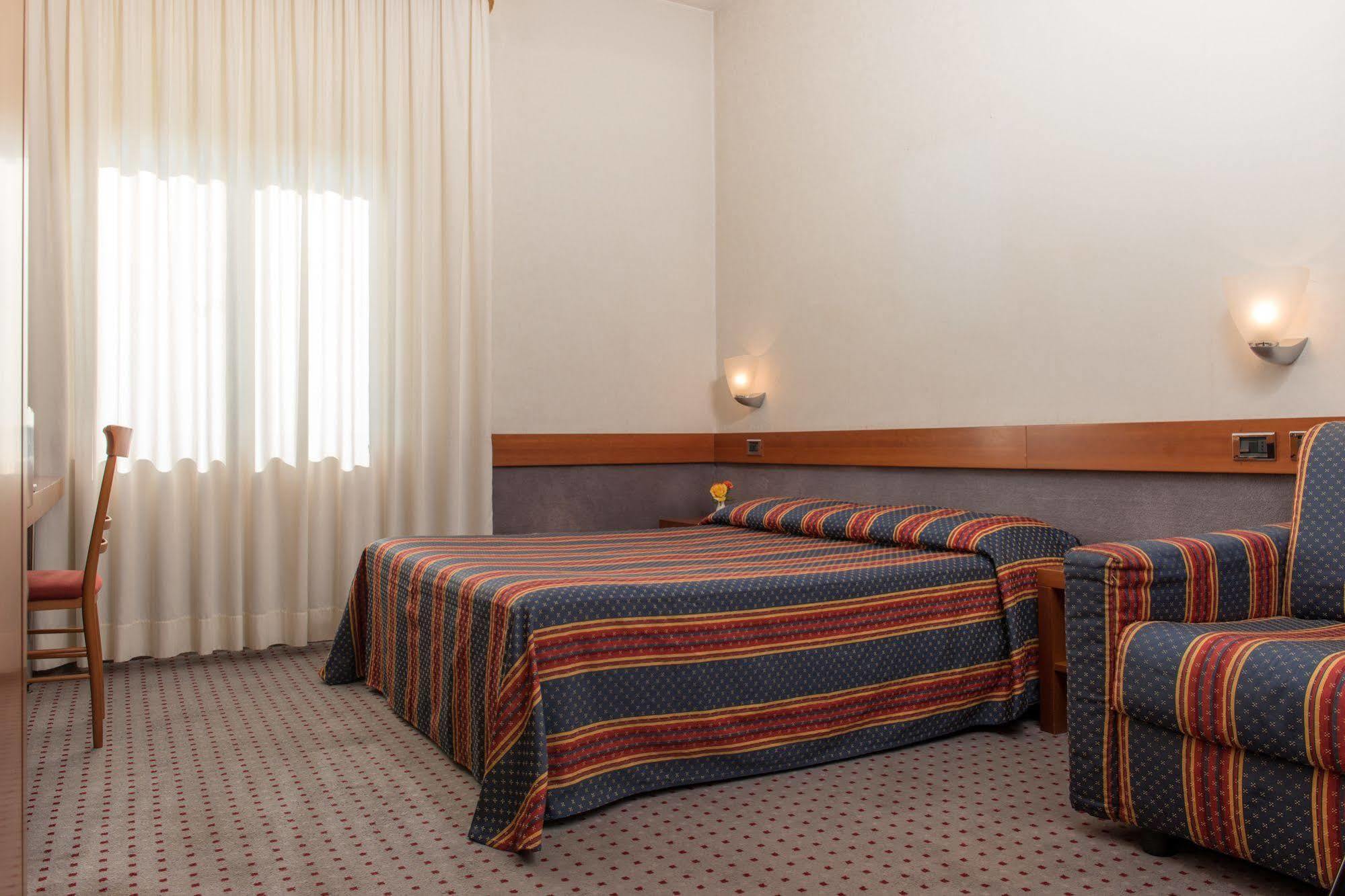 Hotel Catania Ognina Exterior photo